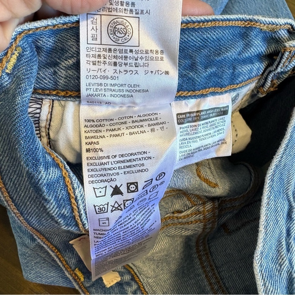Levi’s Wedgie Straight Leg Jeans Space To Think Medium Wash 25 Casual Mom - Picture 14 of 14